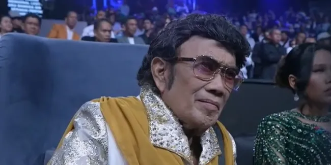 Rhoma Irama Dibuat Nangis Oleh Para Bintang Dangdut, Beri Wejangan untuk Top 4 D'Academy 7
