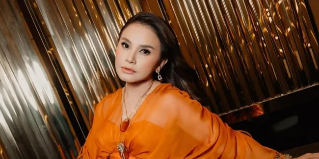 Rossa Rela Jadi Dubber Semut Tanpa Bayaran di Pameran Pipilaka Calling