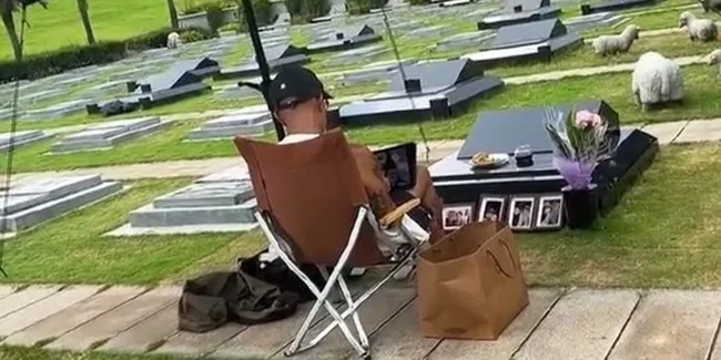 Rumput di Pemakaman Barbie Hsu Tak Lagi Hijau, Kelakukan DJ Koo Disebut Jadi Penyebabnya
