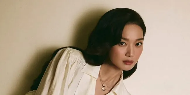 Shin Min Ah Suka Wedding Dress Simple dan Modern