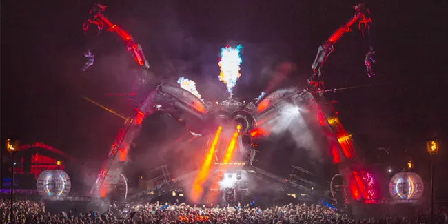 Siapa Saja Musisi Pendatang Baru Yang Serbu Glastonbury 2015?