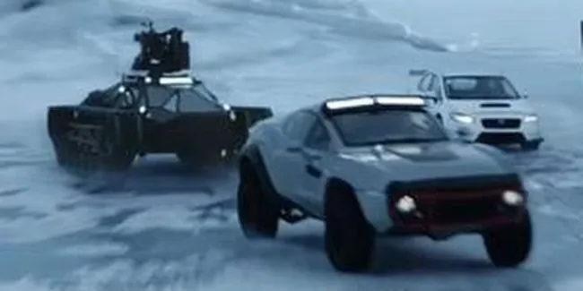 Simak Kembali Adegan Ekstrem Dalam 'FATE OF THE FURIOUS' 