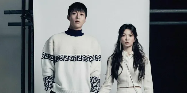 Song Hye Kyo Pamer Kemesraan Bersama Jang Ki Yong di Instagram Pribadinya, Beginilah Potret Mereka Berdua yang Sukses Bikin Iri Penggemar!