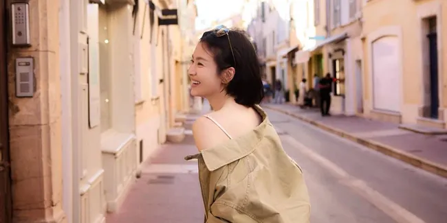 Song Hye Kyo Pamer Wajah Barefaced Saat di Cannes, Flawless di Usia 40-an