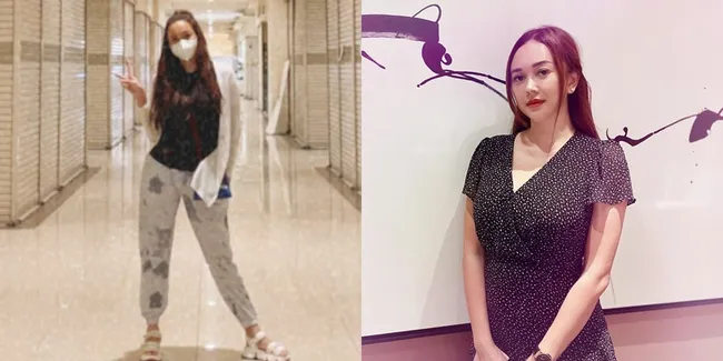 Suka Pakai Baju Murah dan Sandal Jepit, Ini Deretan Foto Cantik Aura Kasih yang Tampil Humble Meski Punya Segalanya