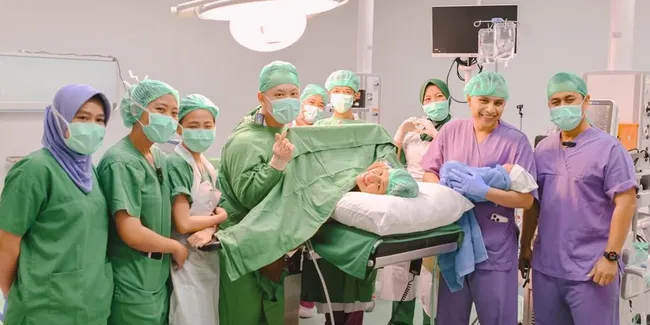 Susan Sameh Melahirkan Anak Pertama Bernama Rayyan Khalid Atamimi, Ini Artinya