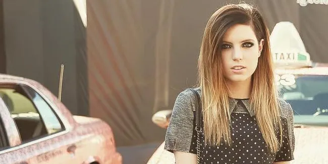 Sydney Sierota, Frontman Cantik Echosmith Yang Masih Belia!