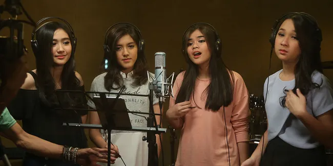 Syuting Klip Baru, Para Personel Blink Lepas Karakter Pribadi!