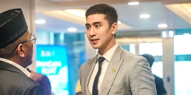 Verrell Bramasta Tak Cuma Modal Tampang, Ini Gebrakannya untuk Guru dan Atlet