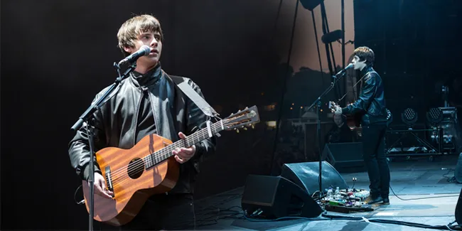 Wajah Jake Bugg Ketika Tampil di Reading and Leeds, Masih Cupu!