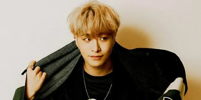 Youngjae GOT7 Tampil Ceria Dalam Pemotretan Bersama Marie Claire Korea, Yuk Simak Tampang Gantengnya!