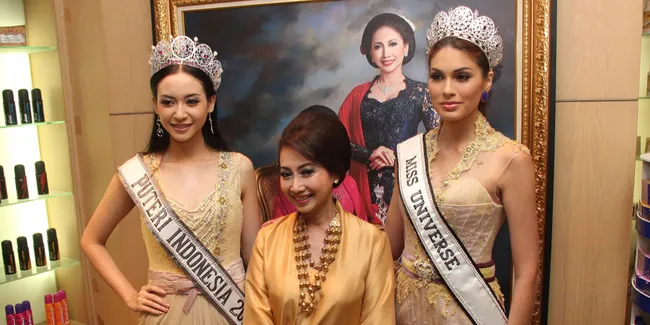 Yuk Ikut Miss Universe 2013 Belanja - Borong Produk Indonesia