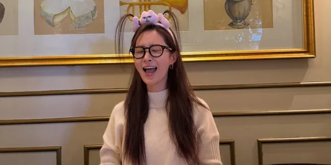 Yuri Girls Generation Ulang Tahun ke-36, Seru Dirayakan Bareng Member