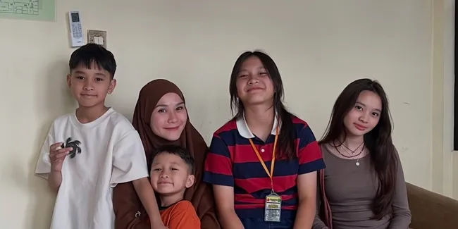 Zaskia Adya Mecca Bagikan Pengalaman Saat Dampingi Anak Jadi Saksi dalam Persidangan di Pengadilan