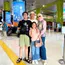 7 Potret Pasha Ungu Bersama Istri dan Anak Ngemper Makan Bakso Pinggir Jalan