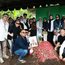 8 Potret Rekan Artis di Pemakaman Ayahanda Mona Ratuliu