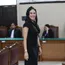 Potret Nikita Mirzani Hadir Sidang Putusan dengan Dress Hitam