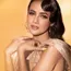 Potret Cantik Olla Ramlan dengan Dress Emas, Auranya Mahal dan Berkelas