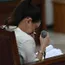 Potret Nikita Mirzani Tumpahkan Rindu untuk Ketiga Anak, Tangis Pecah di Sidang