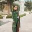 Potret Sarwendah Tampil Cantik Pakai Batik, Anggun Berkelas