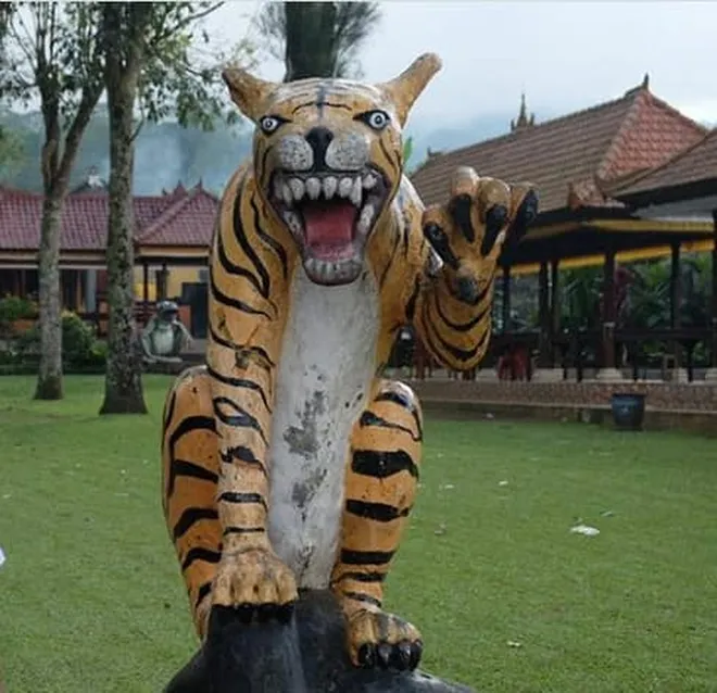 patung_singa-20180726-001-rita.jpg