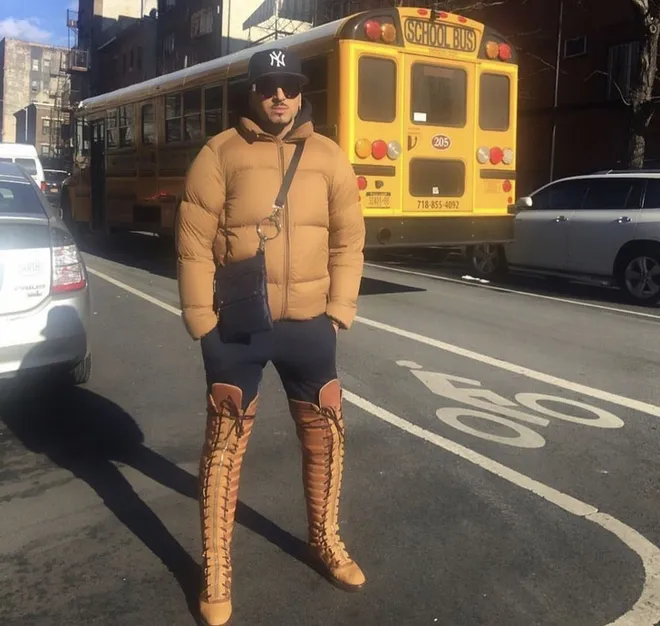 boots aneh