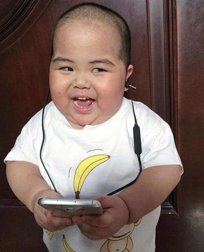 Buat Gemas Orang Tatan Si Bayi Gembul Ini Viral di Dunia Buat Gemas Orang Tatan Si Bayi Gembul Ini Viral di Dunia