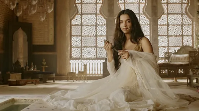 BAJIRAO MASTANI', Anggun Mempesona 
