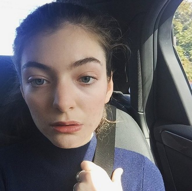 lorde no makeup