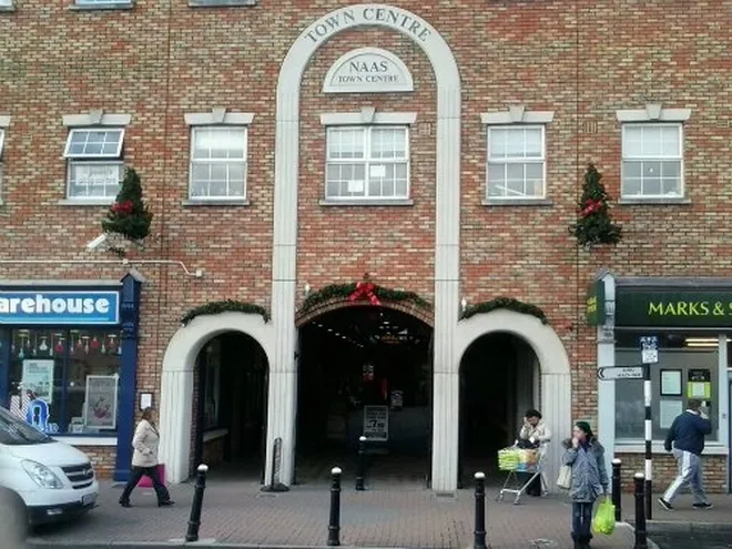 FOTO: 9 Arsitektur Ini Bikin Gagal Paham, Fungsinya Nol 