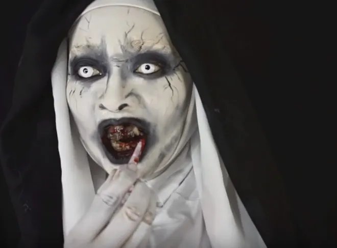 FOTO: Dari Cantik, Wanita Berhijab Ini Berubah Jadi Iblis ...