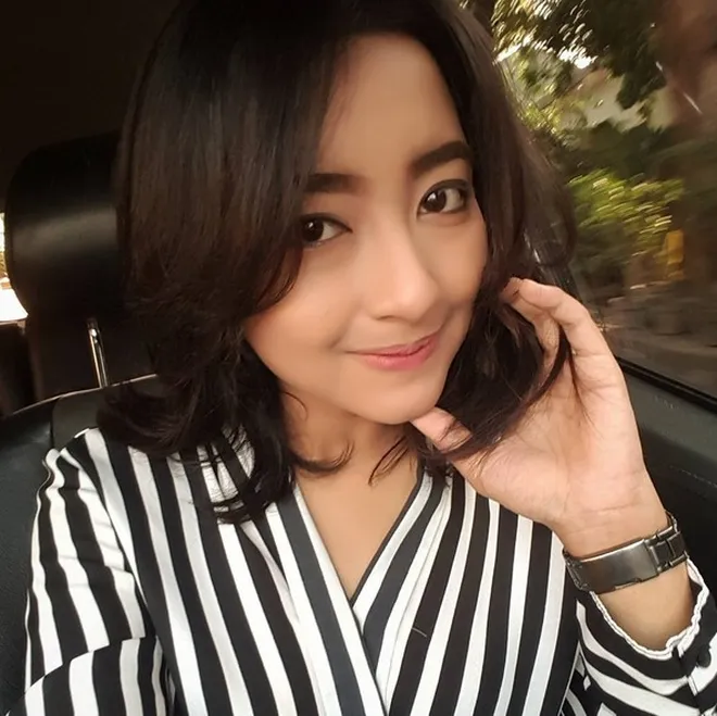FOTO: Elesta Apriliana, Pilot Cantik Yang Akan Terbangkan 