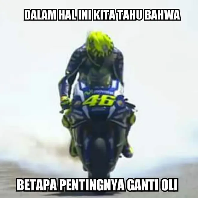 FOTO: Meme Motor Valentino Rossi Keluar Asap, Asli Bikin 