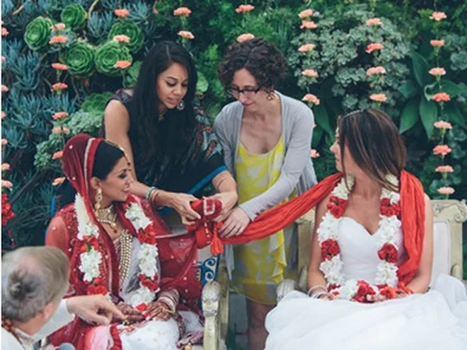 ritual pernikahan aneh Foto Pernikahan Pasangan Lesbi India Amerika Ini ritual pernikahan aneh Foto Pernikahan Pasangan Lesbi India Amerika Ini