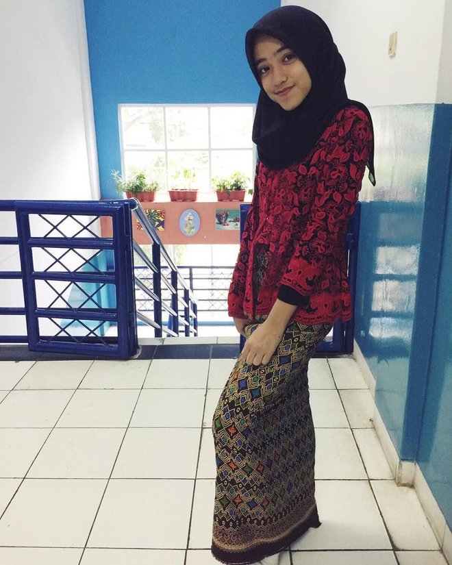 FOTO: Shirin, Selebgram Hijabers Cantik dan Stylish Ratu 