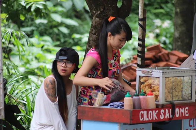 Ini Foto-Foto Restu, Gadis Manis Bertato Penjual Cilok di 