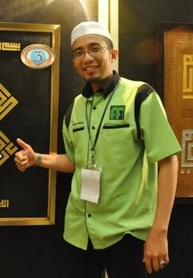 Inilah Foto Razis, Ustaz Playboy Bikin Gempar Punya 13 ...