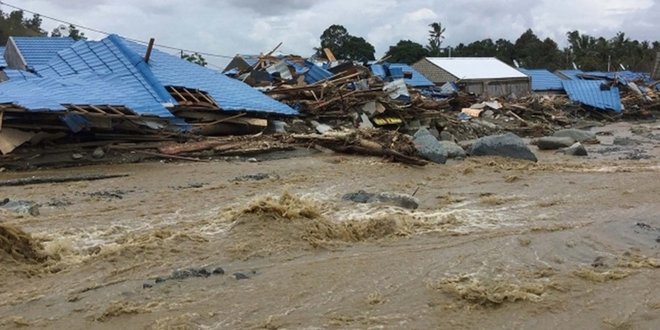 Potret Dahsyatnya Banjir di Sentani, Hancurkan Rumah 