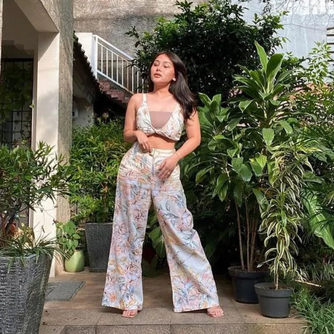 Sederet Foto OOTD Hot Mom Mutia Ayu 