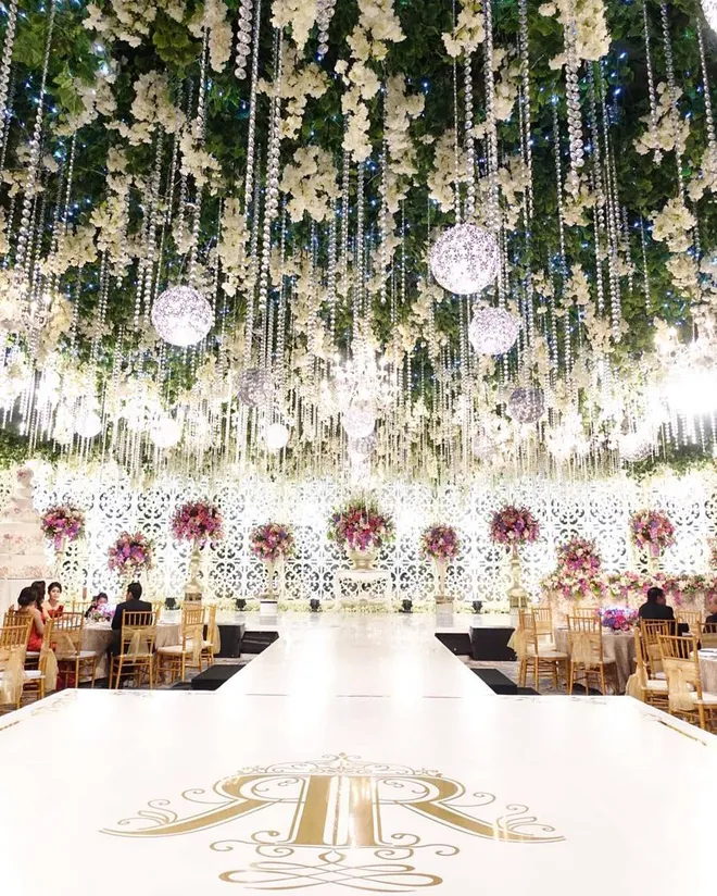 Undang 3 Diva, Ini Foto-Foto Pernikahan Mewah Cucu Bos Sinar Mas | Plus.Kapanlagi.com