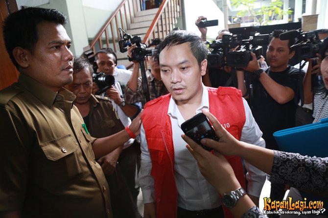 jaminan nama sertifikat sendiri bukan atas akan dimaafkan Hengky Kawilarang Jeng oleh Anna asalkan