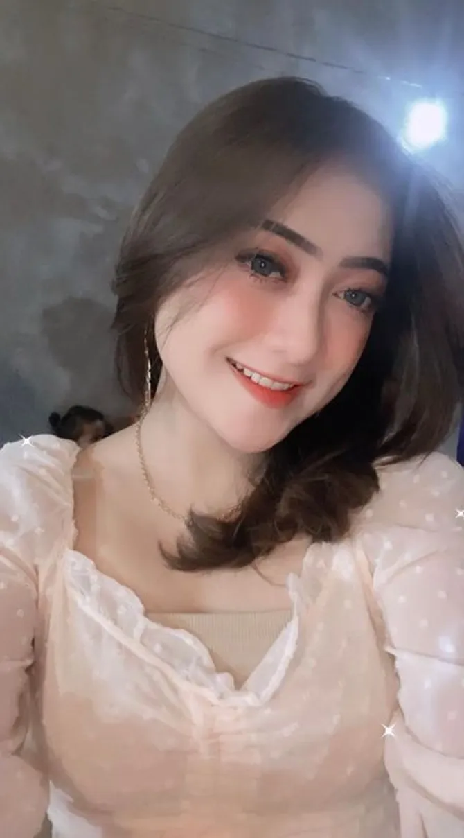 Sempat Trending di YouTube, Shinta Arsinta Nyanyikan Lagu Viral TikTok  Kuda yang Mana Tuan Senangi - Kapanlagi.com