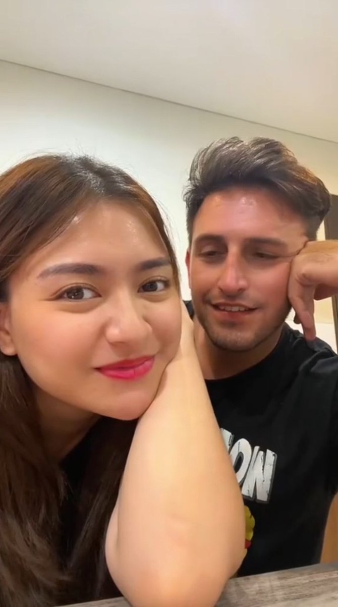 Abg cantik pontianak belum punya teman kencan