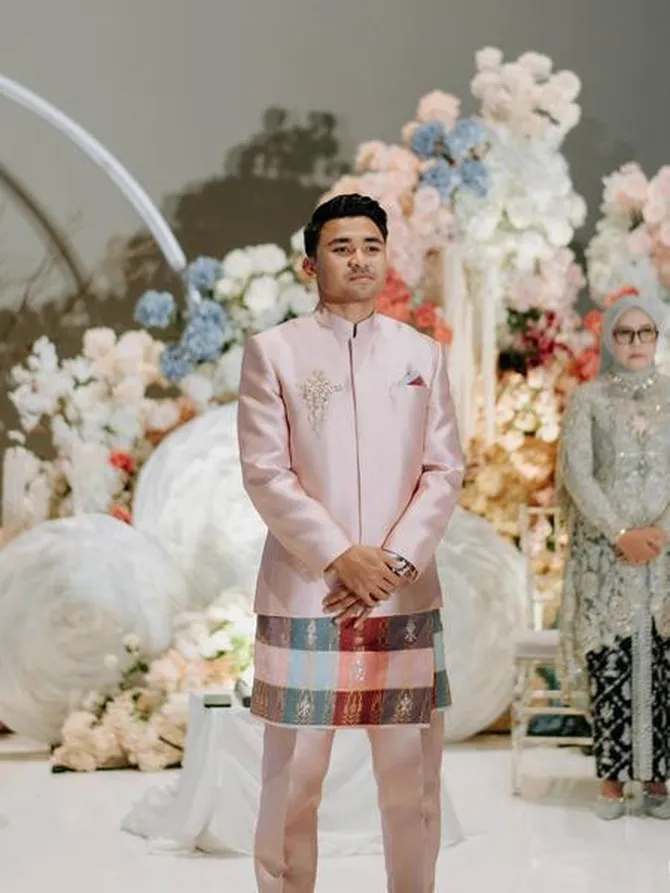Asnawi Mangkualam lamaran adat Bugis