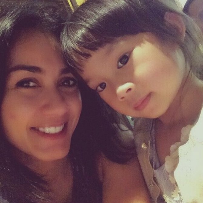 Potret Mewah Gaby Djorghi, Sosialita Cantik Keluarga Bakrie - Kapanlagi.com