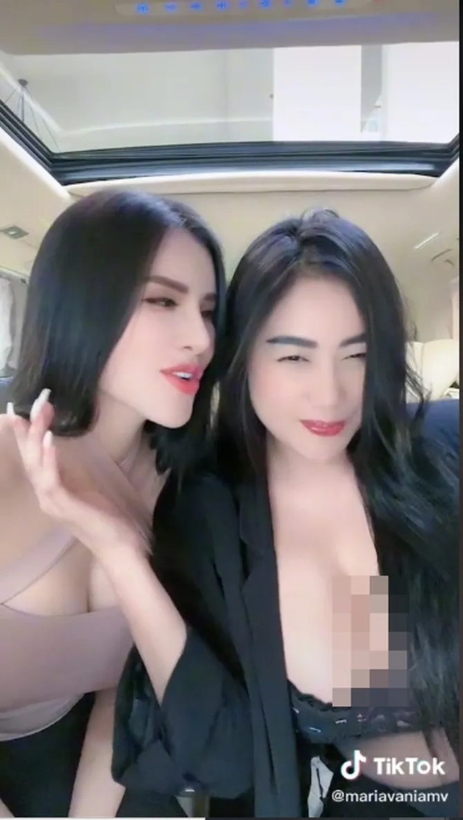 Sama-Sama Hot, Potret Kompak Pamela Safitri dan Maria Vania Bikin Konten  Bareng - Tampil Seksi Bikin Netizen Gagal Fokus - Kapanlagi.com