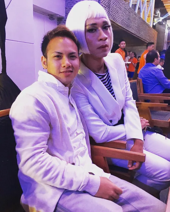 Aming | 6 Fakta Mengejutkan Evelyn, Istri Tomboy Aming ...