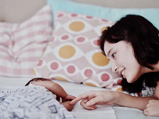potret hangat sahabat artis andien saat kunjungi baby kawa
