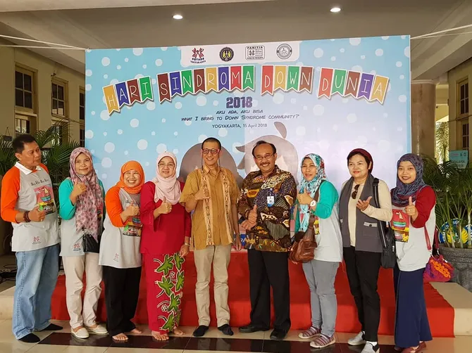 didik nini thowok, lakoni tarian wanita namun tetap maskulin dalam keseharian