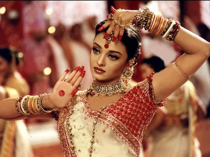 aishwaryaraidevdashdwallpapersgang.jpg